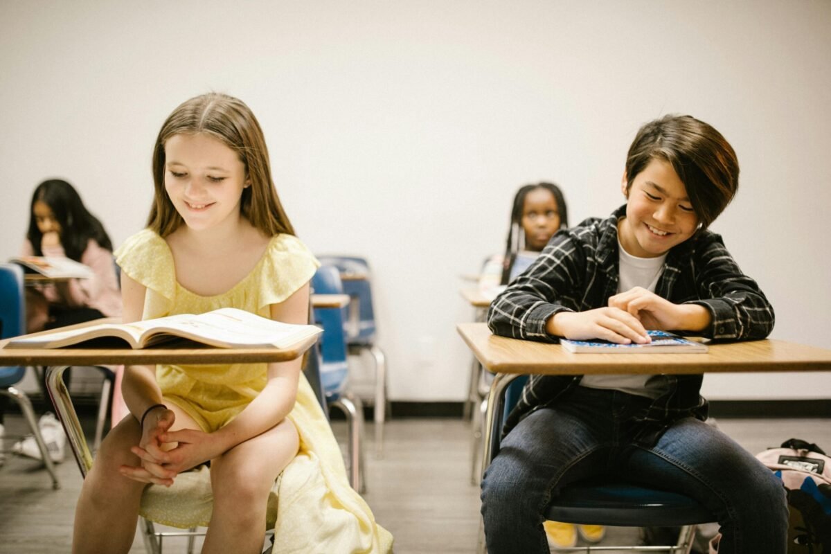 Elementary school students in classroom.